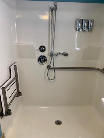 Queen Room - Disability Access interior